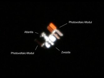 Iss mit Raumfähre